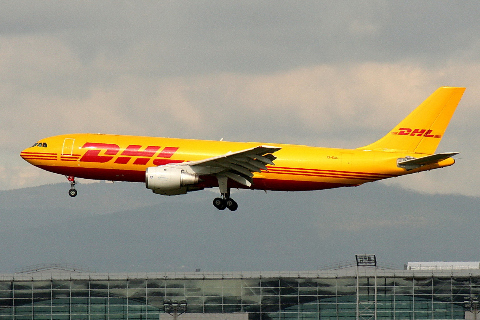 DHL