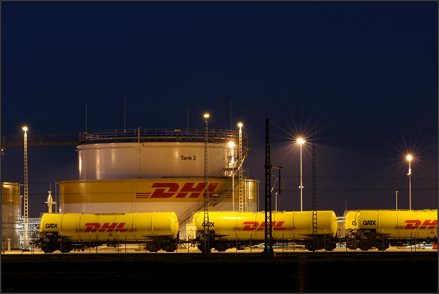 DHL