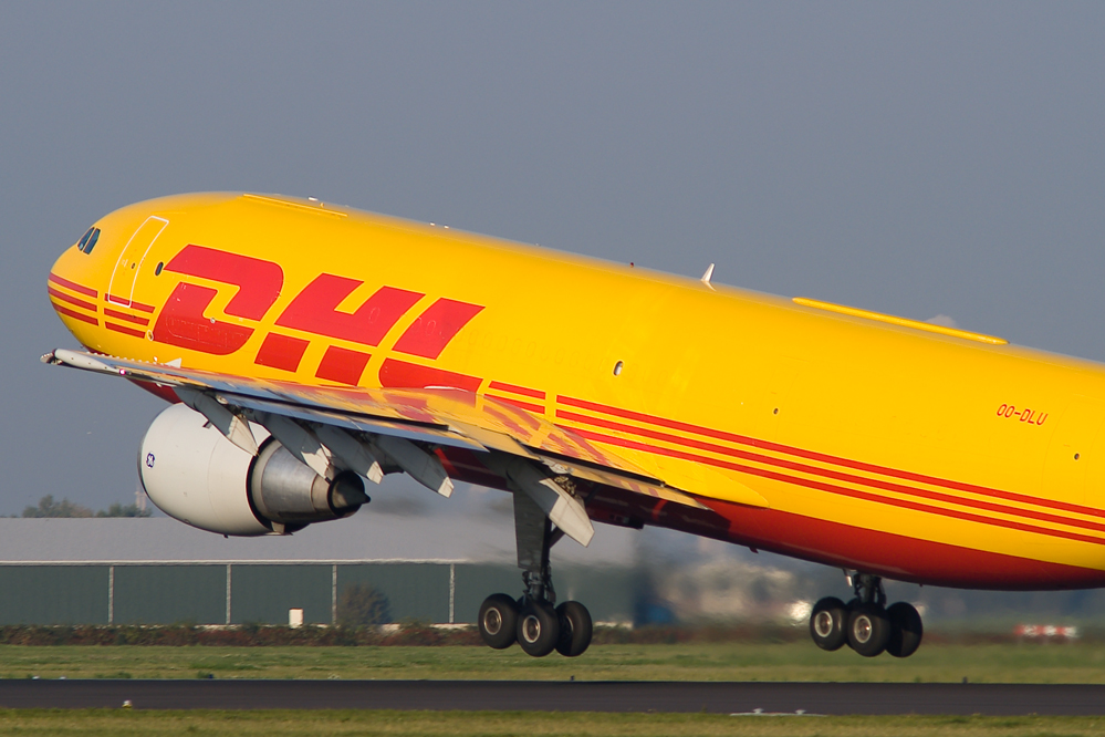 DHL in AMS ...