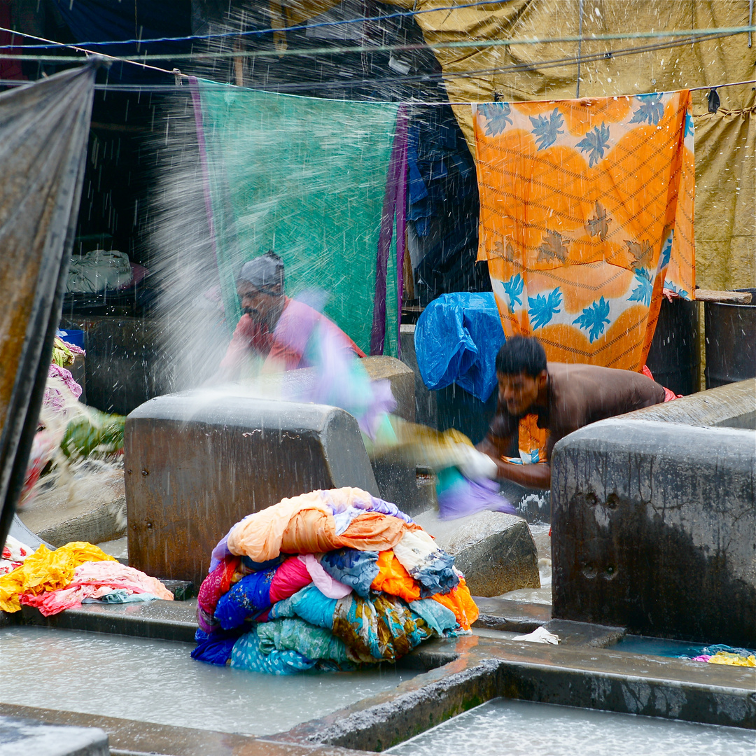 Dhobi Ghats - Men at work