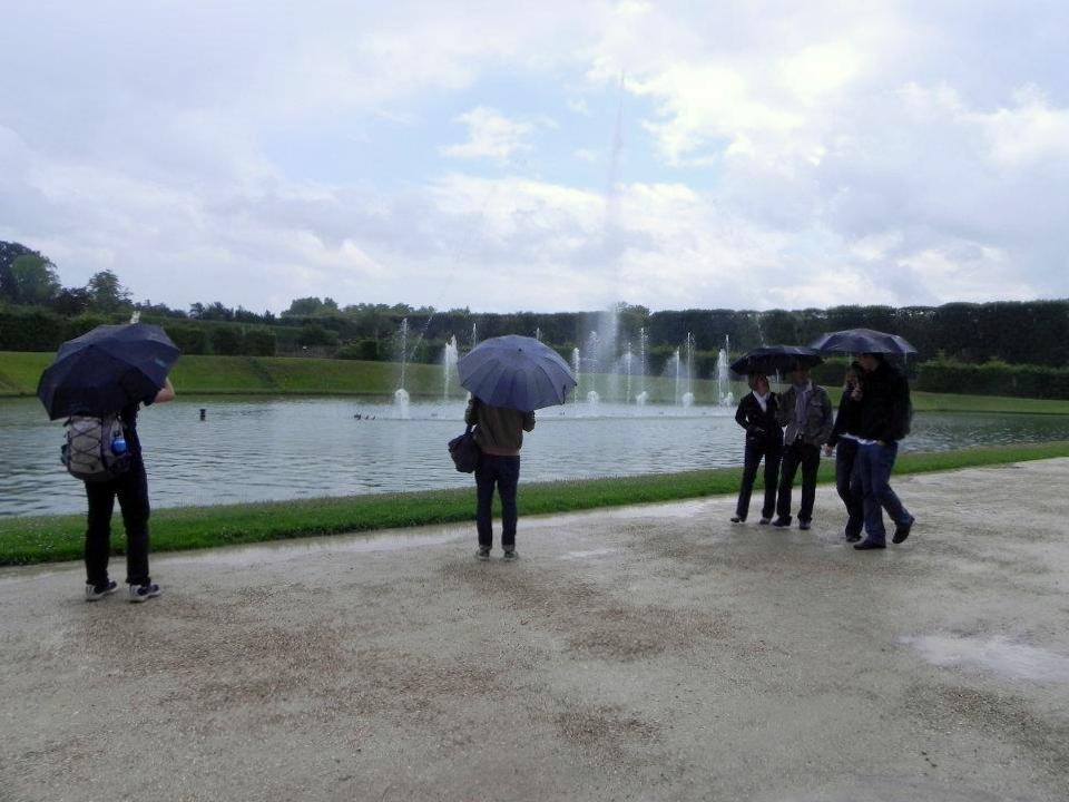 dia de paraguas,en Versailles