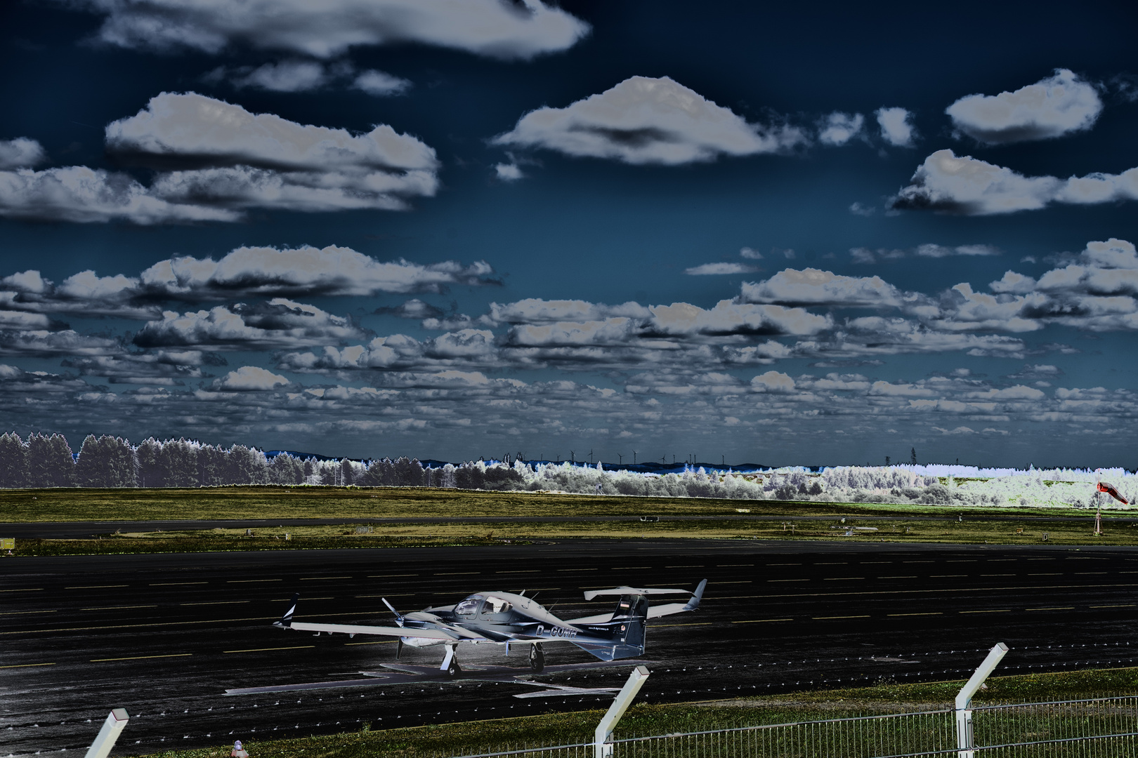 Diamond DA42 Twin Star - ready for take off into the blue