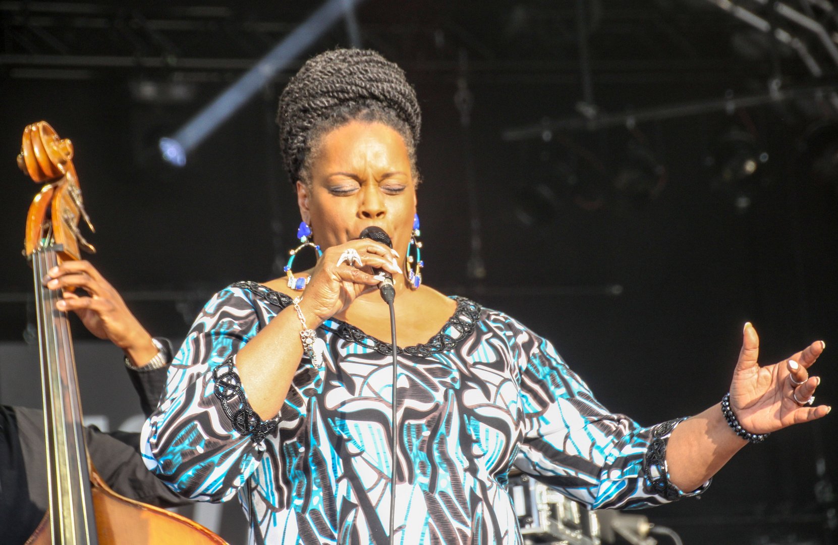  DIANNE REEVES Stgt JAZZ