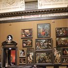 Dichte Hängung im kunsthistorischen Museum in Wien