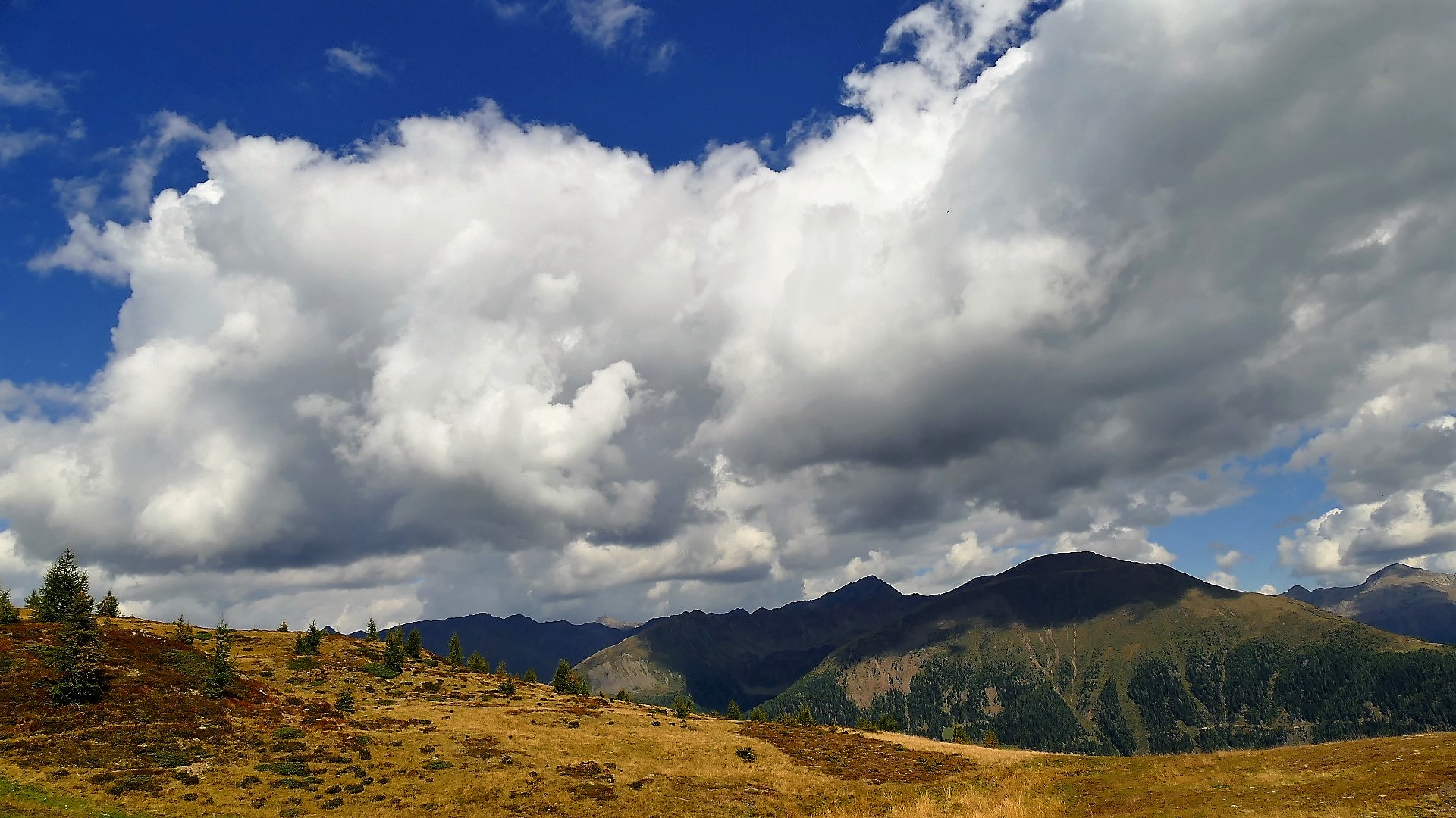 Dichte Wolken ballten sich zusammen