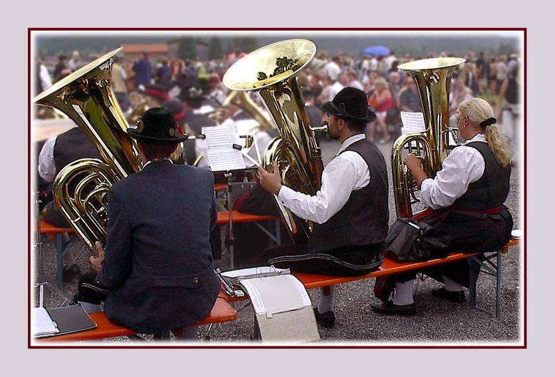 Dicke Backen - Musik: Backstage