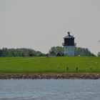 "dicke Berta" mit Windkrafträdern