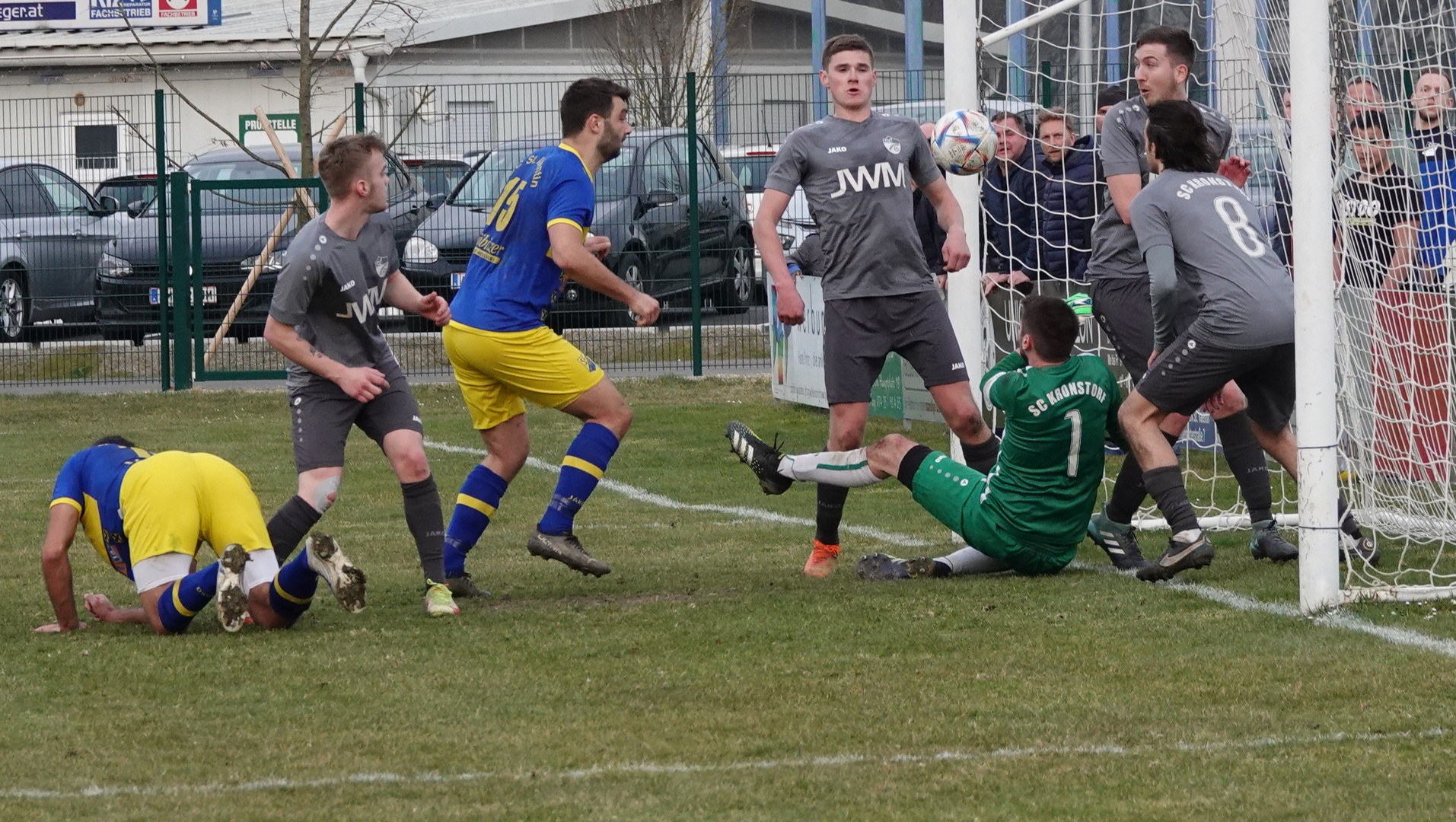 Dicke Luft im 5 Foto & Bild Bilder auf