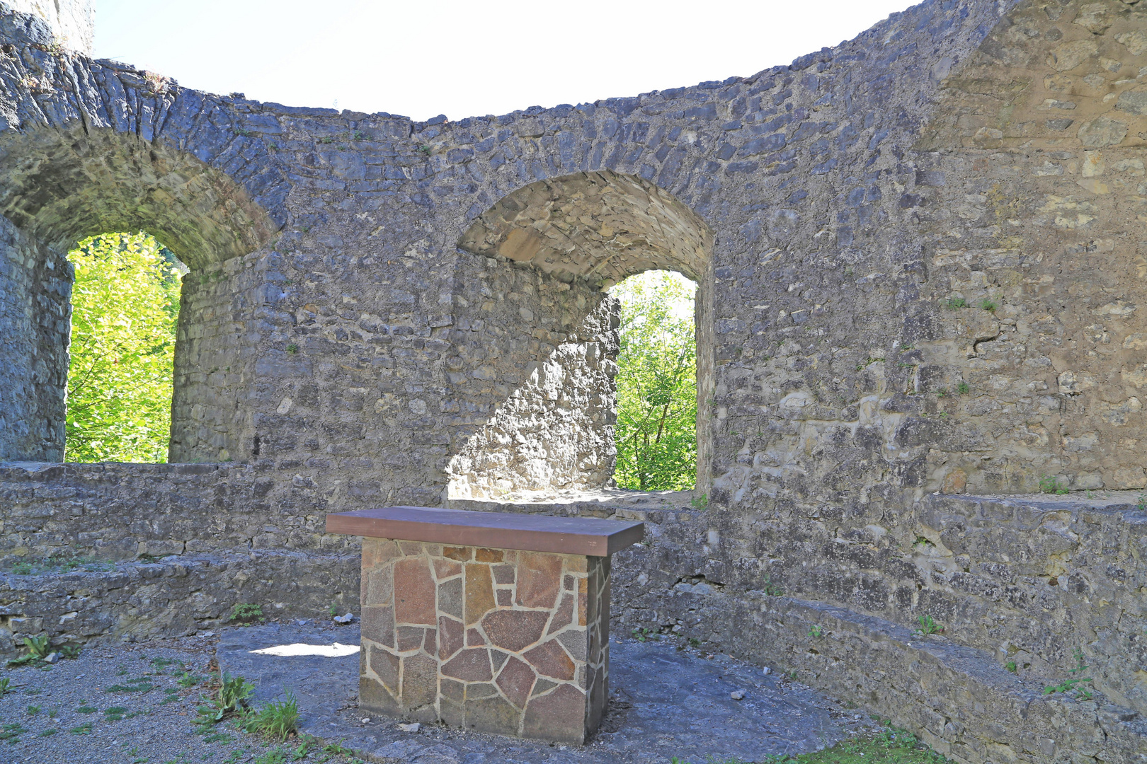 Dicke Mauern-der Burgkapelle