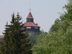 Dicker Turm