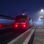 Die 111 044-4 bespannt den RE 79034