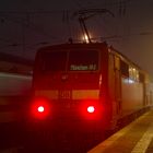 Die 111 044-4 bespannt den RE 79034