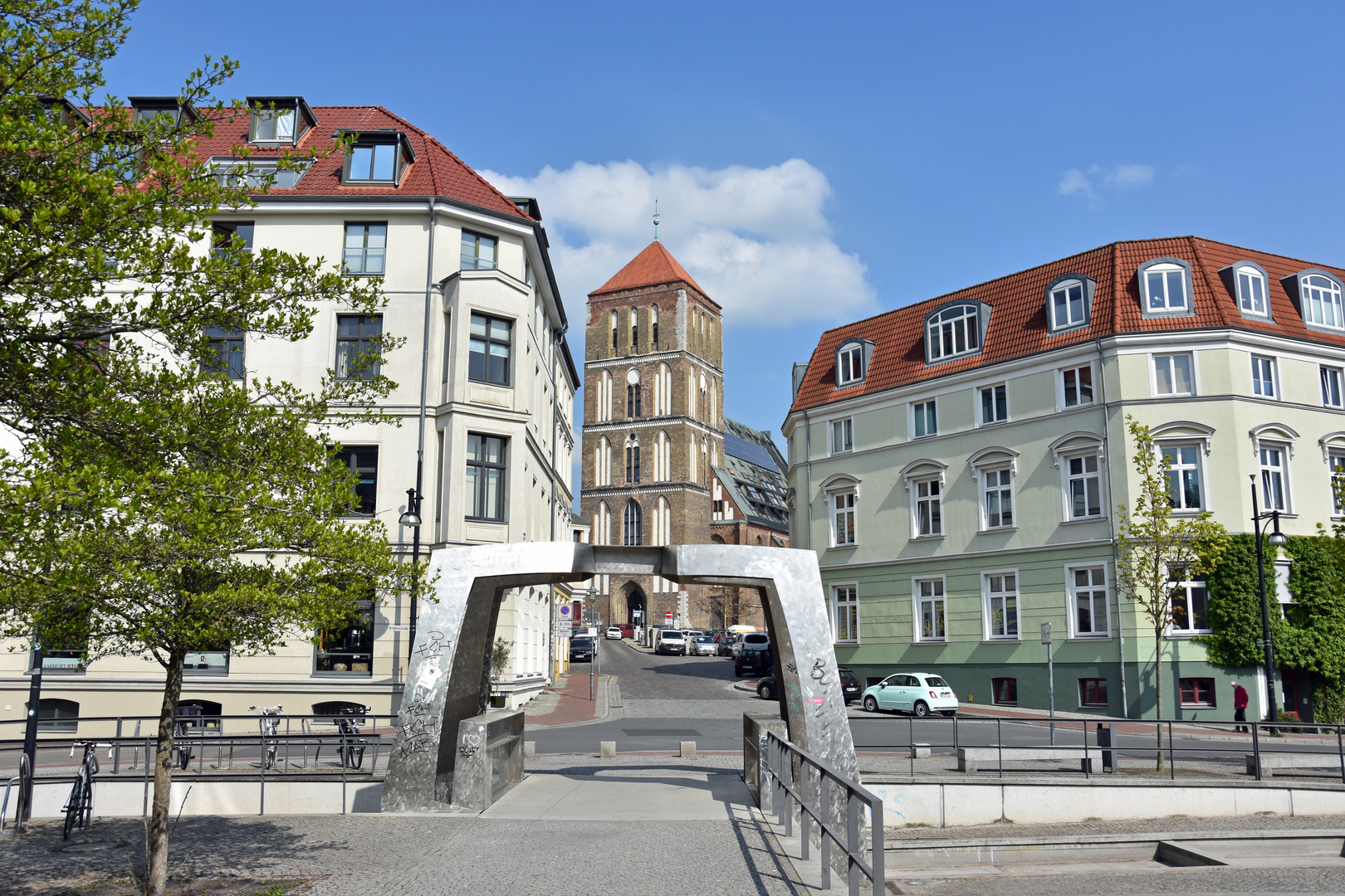 Die 1230 erbaute Nikolaikirche in Rostocks Altstadt