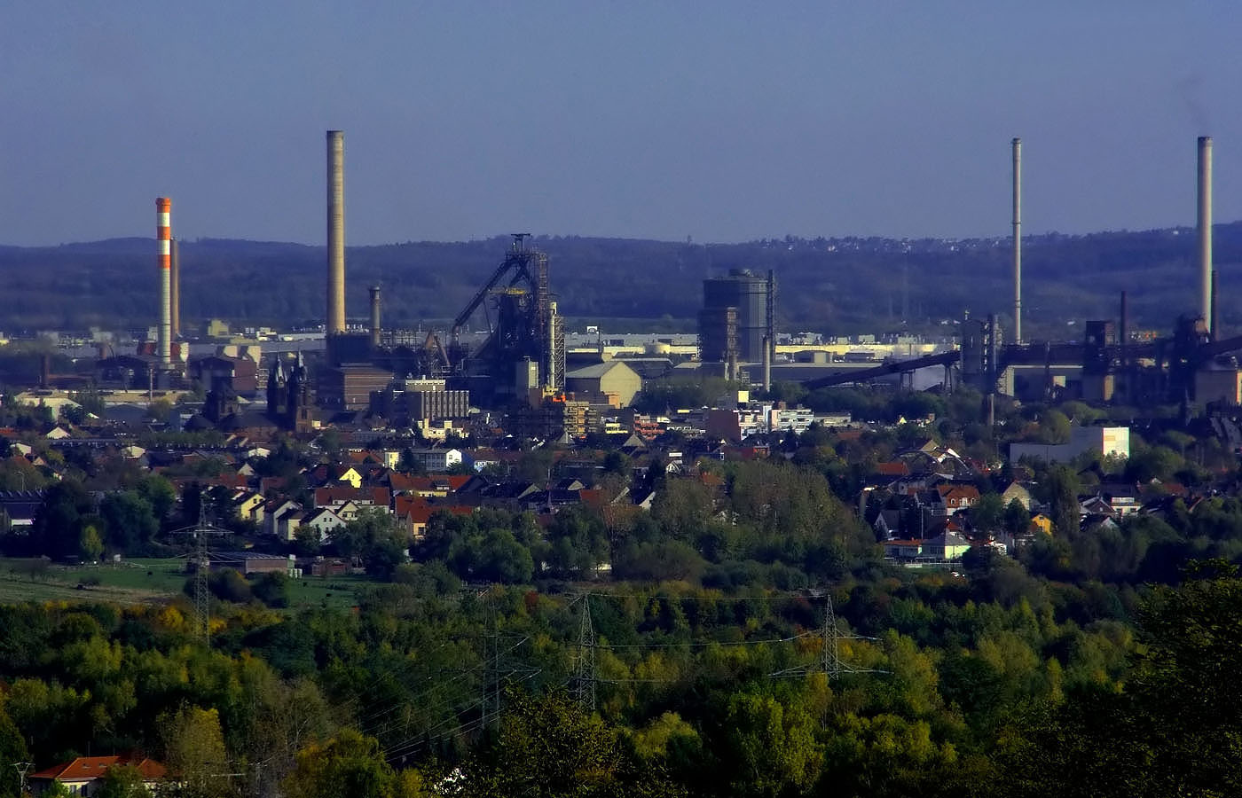 Die 325 Jahre alte Dillinger Hütte ...