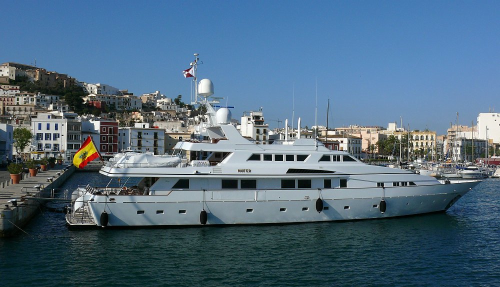 Die 45 m Yacht >Nufer