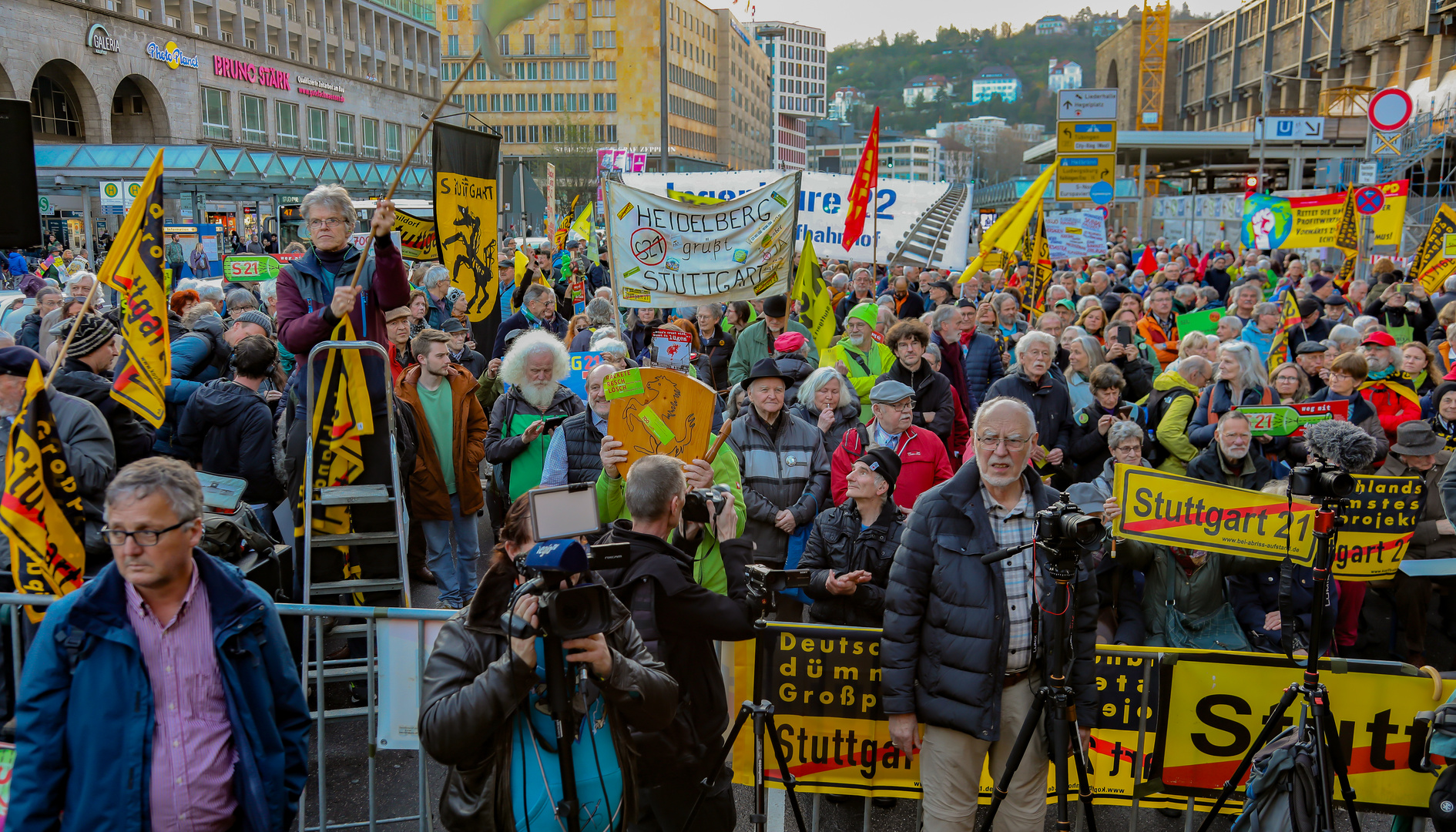 Die 700. Montagsdemo gegen Stuttgart 21