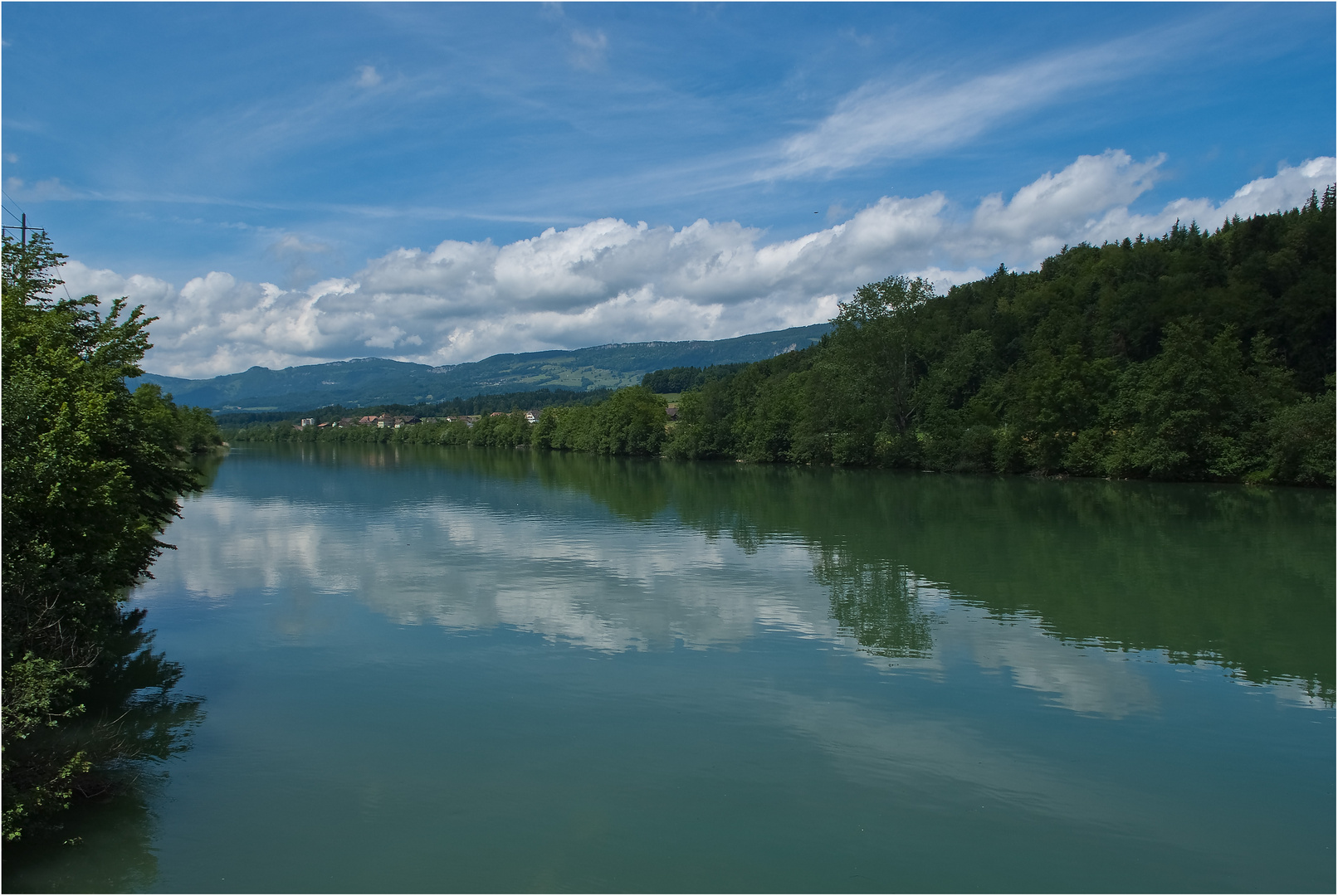 Die Aare bei Wangen.