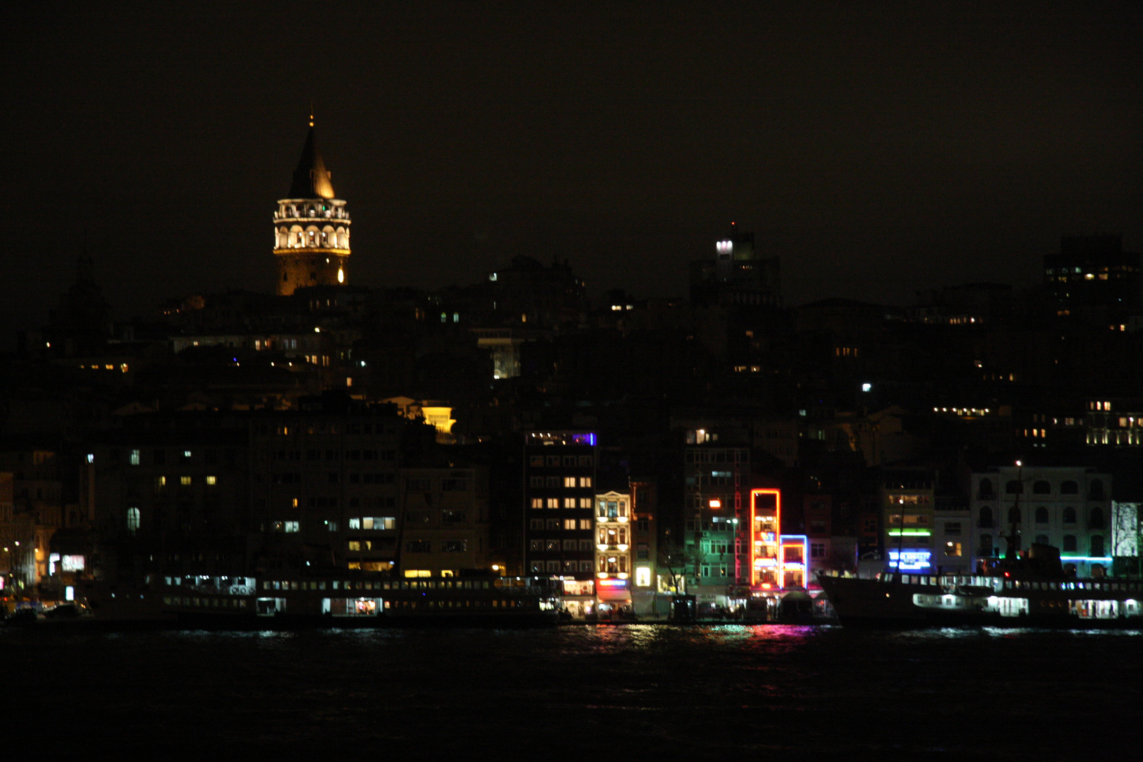 die abendliche Stimmung in Istanbul-Karaköy