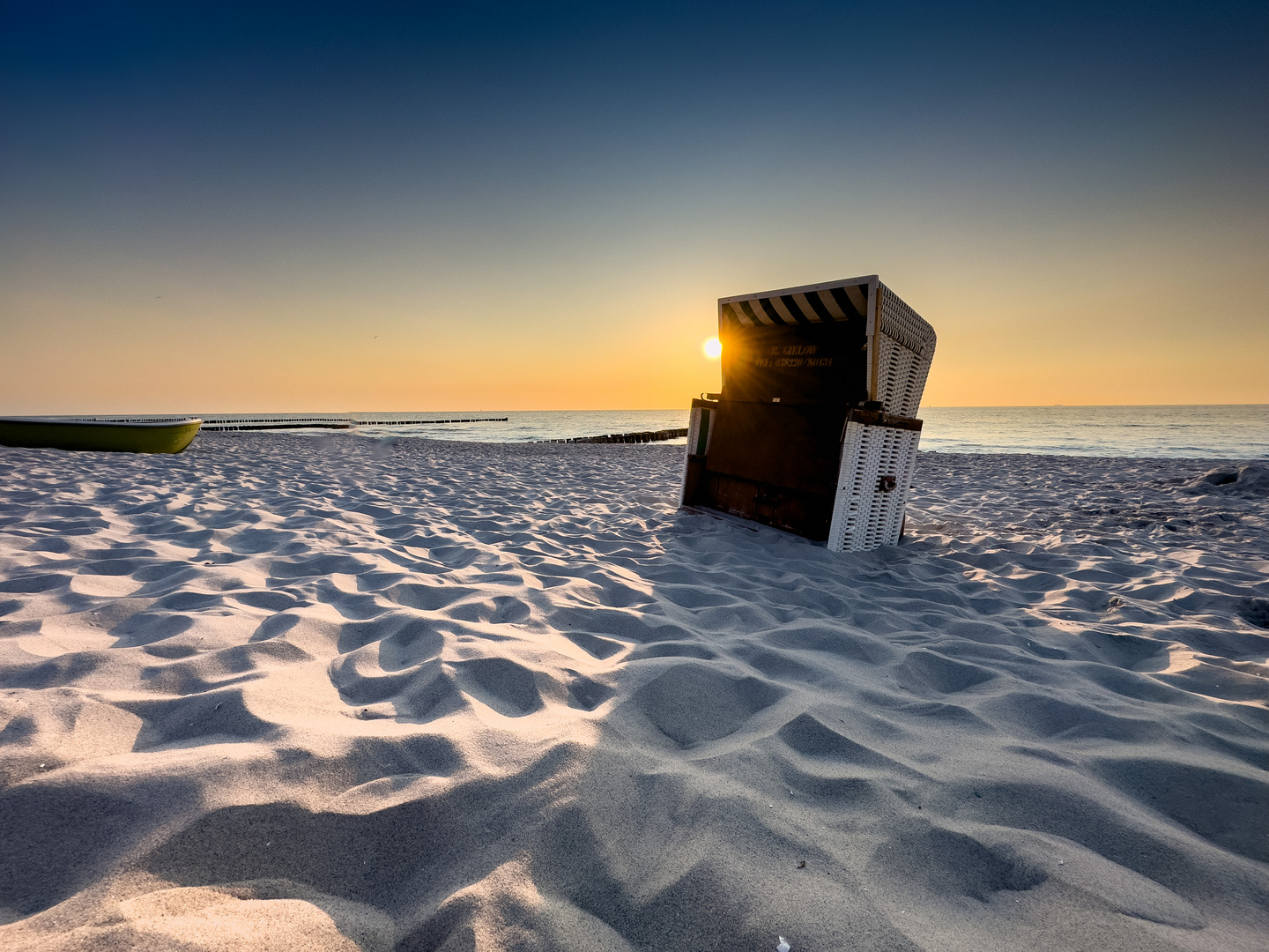 Die Abendsonne am Strand bei Ahrenshoop