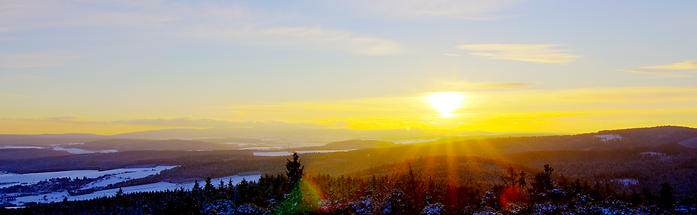 Die Abendsonne auf dem Hausbergturm genießen II