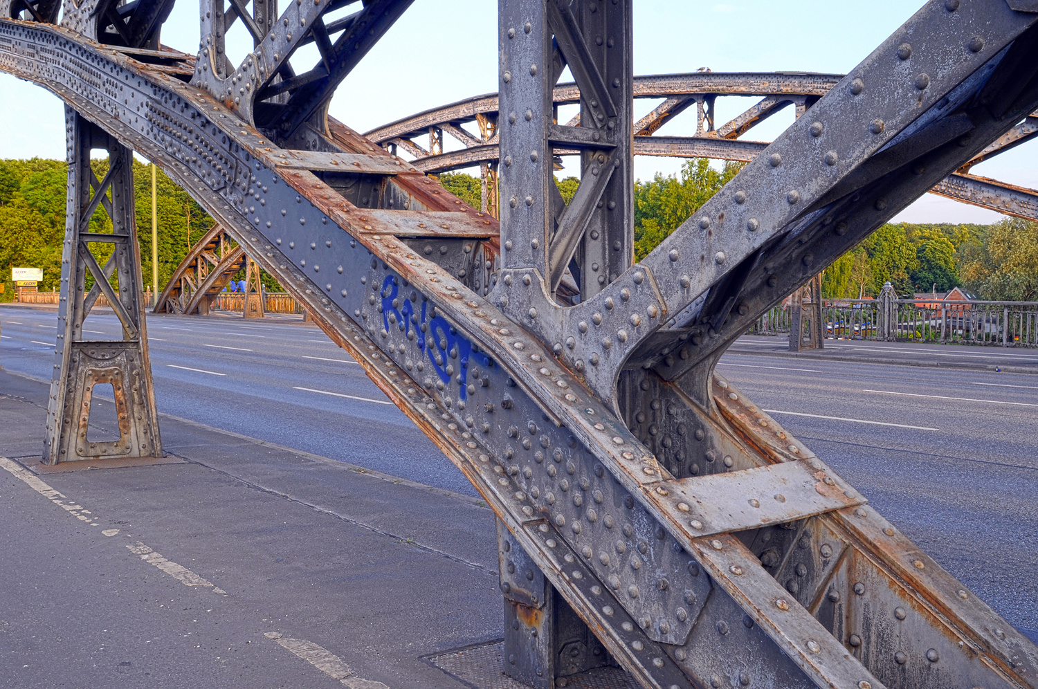 Die abgebaute Brücke in Spandau