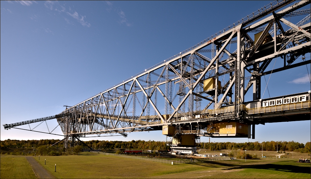 Die Abraumförderbrücke ...