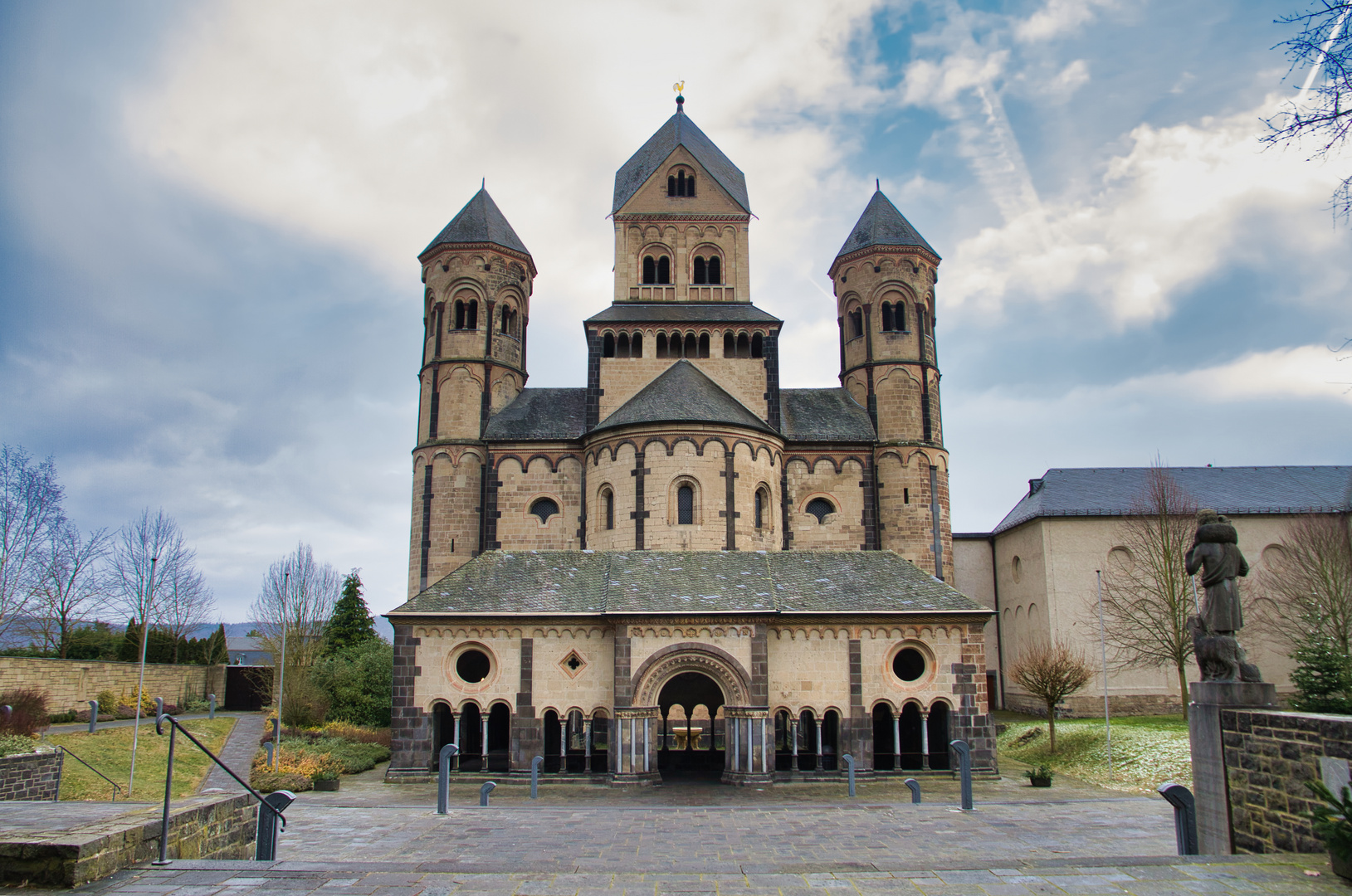 Die Abteikirche Maria Laach