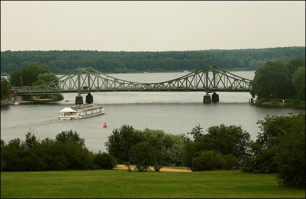 Die Agentenbrücke