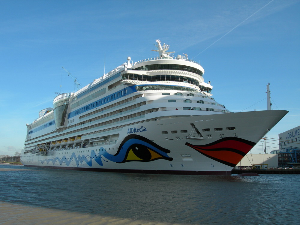 Die AIDA bella in Papenburg