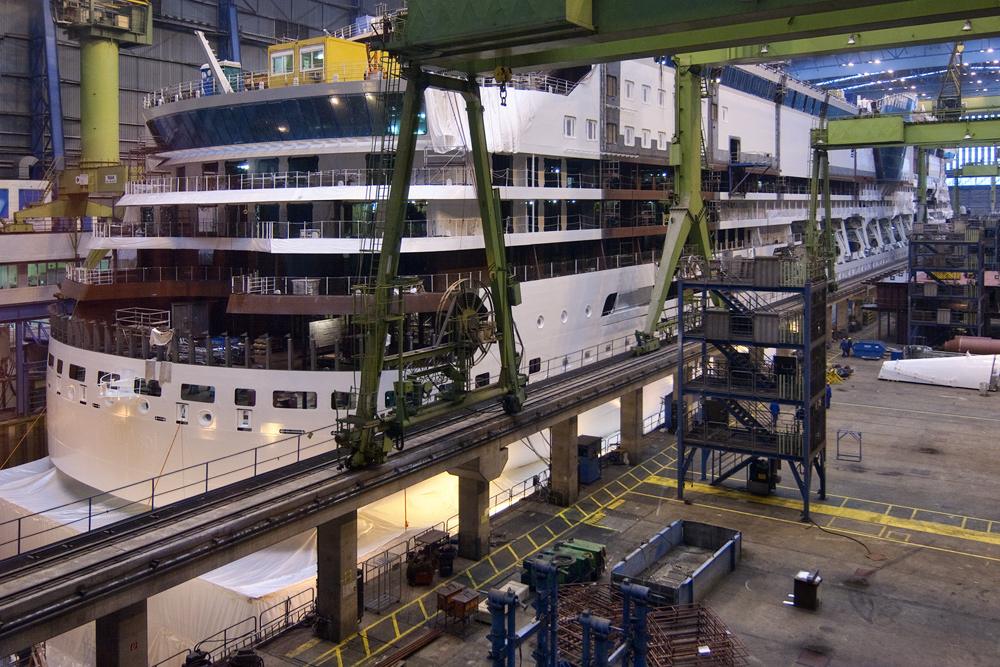 Die Aidasol in der Meyer Werft, Papenburg