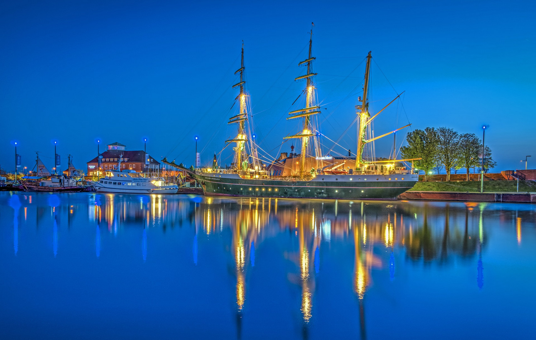 Die "Alexander von Humboldt II" über Ostern in Bremerhaven