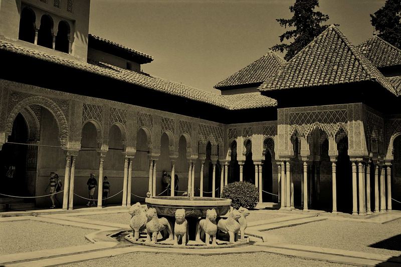 Die Alhambra II