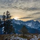 Die Alpspitze, die Zugspitze und die Waxensteine 