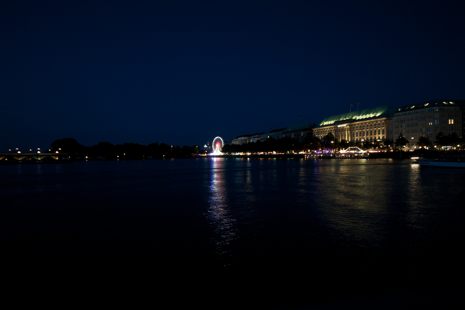 Die Alster im Licht des Vergnügens 2012