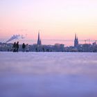 Die Alster ist zugefroren