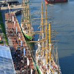 die alte alex und die neue alexander von humboldt II in bremerhaven