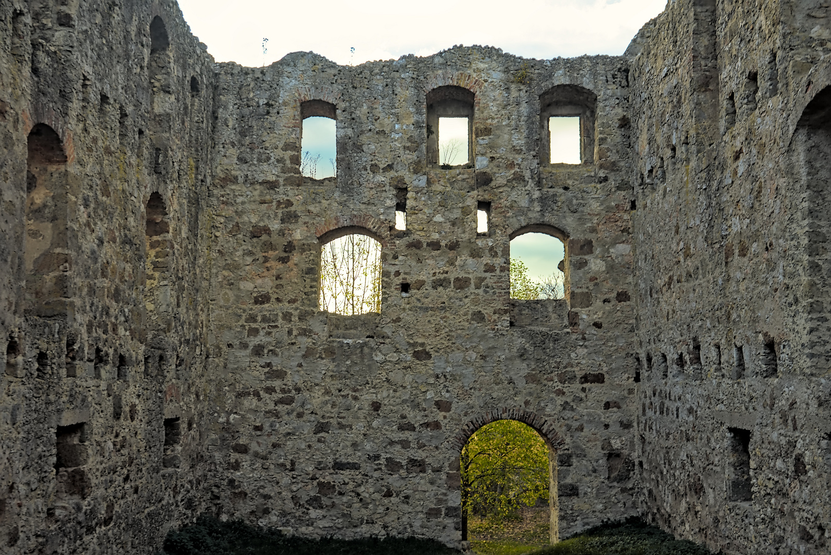 Die alte Burg - Hyrnheim