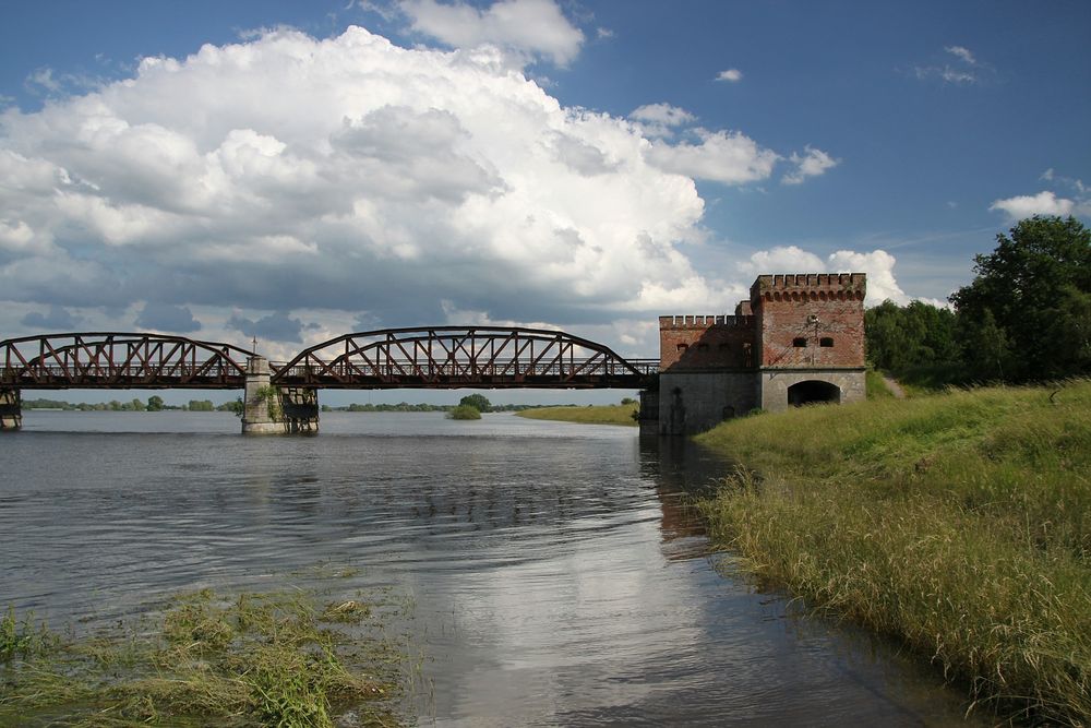 Die alte Eisenbahnbrücke