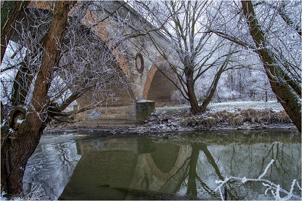 Die alte Eisenbahnbrücke bei Löbnitz