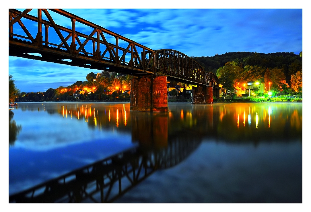 Die alte Eisenbahnbrücke..