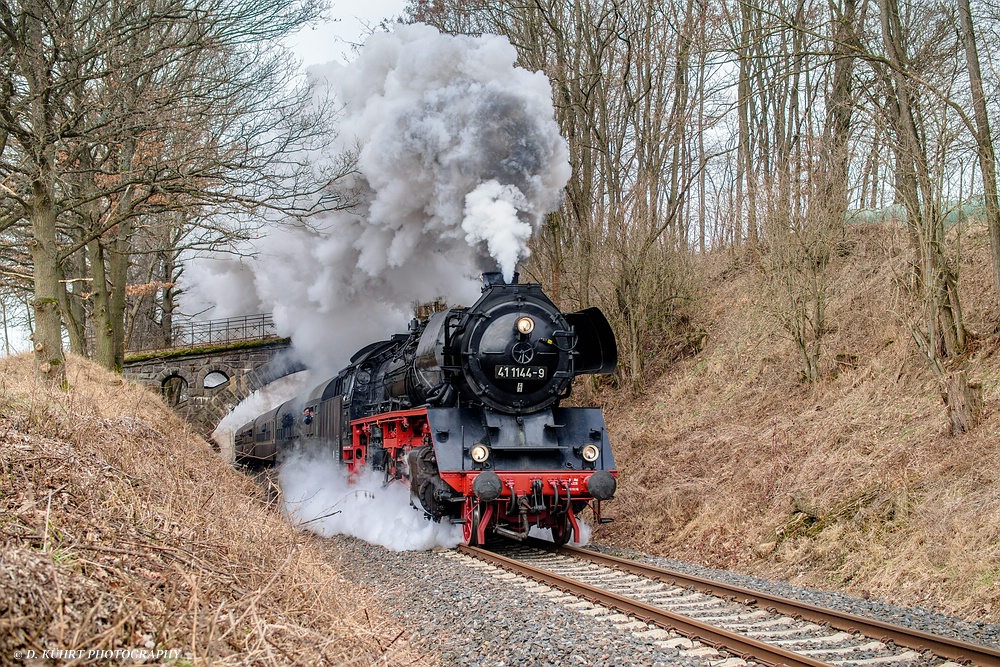 Die alte Feldbrücke und der Rodelblitz