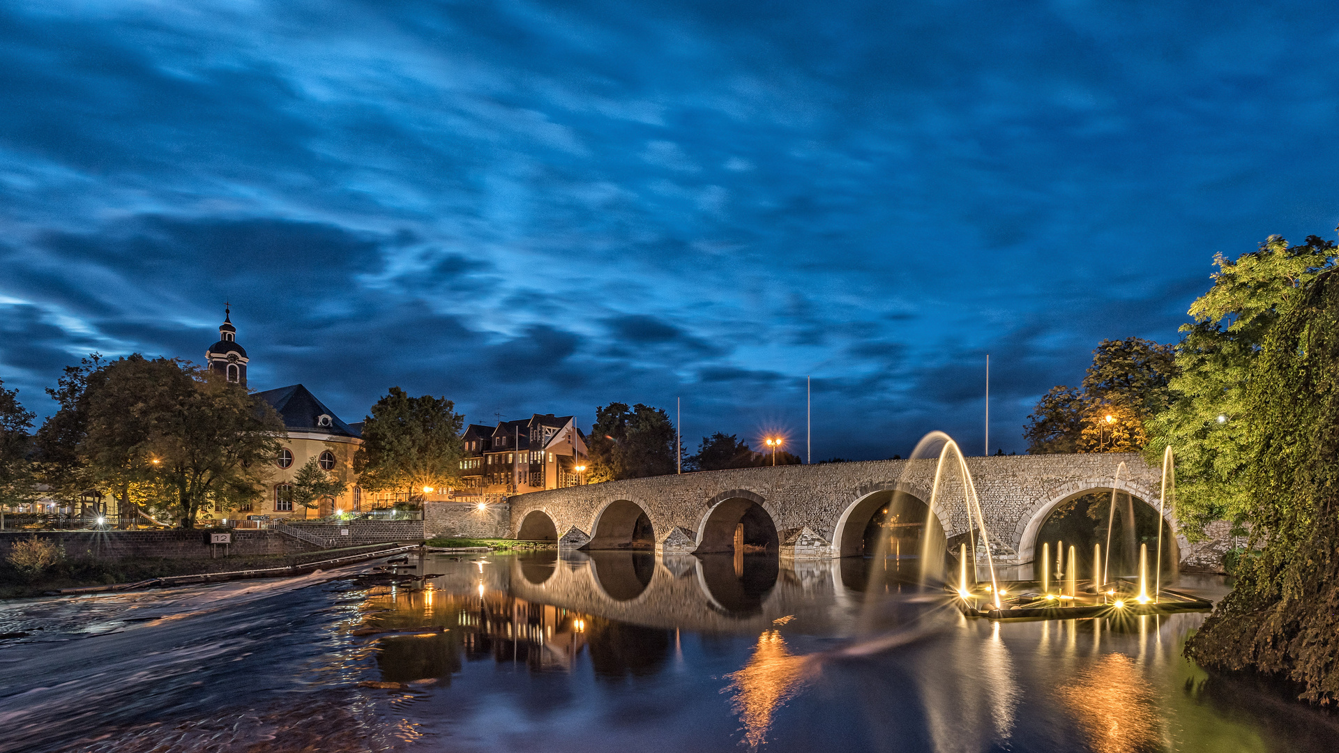 Die alte Lahnbrücke bei Wetzlar