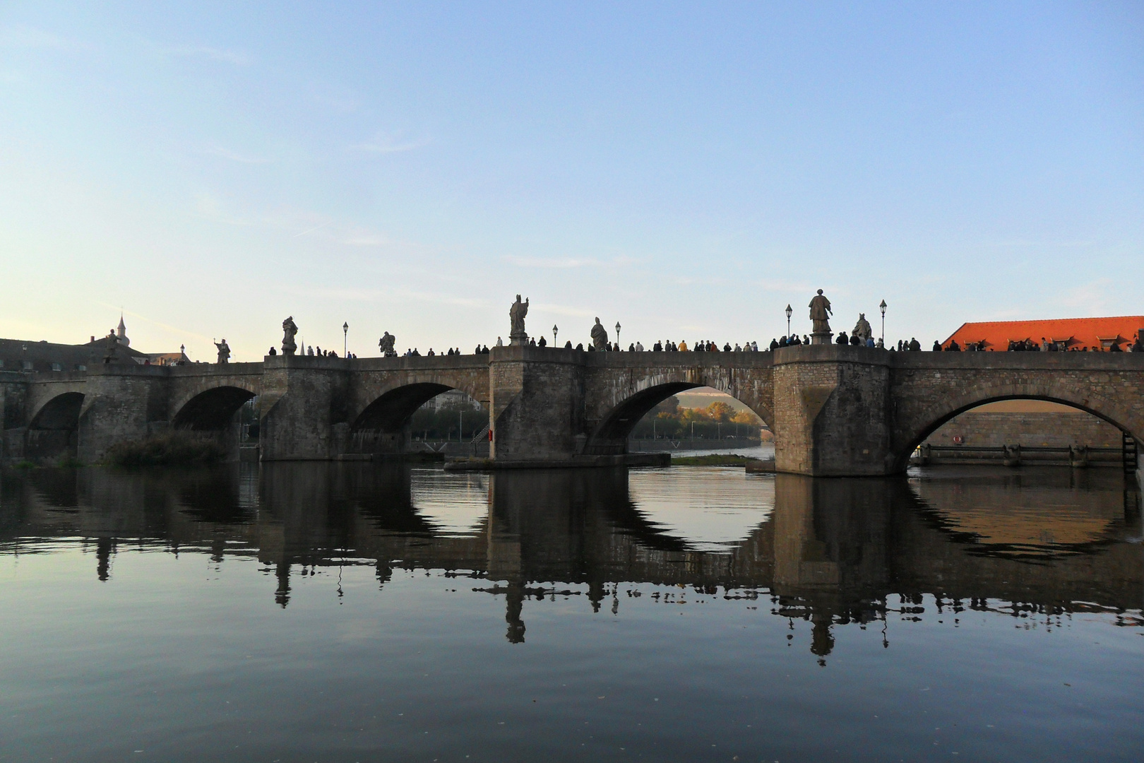 Die  Alte Mainbrücke