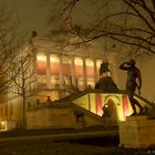 Die Alte Nationalgalerie bei Nacht