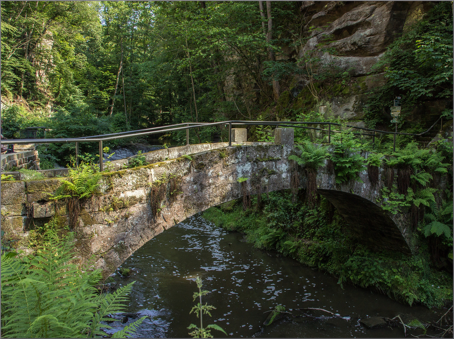 Die alte Sandsteinbrücke 