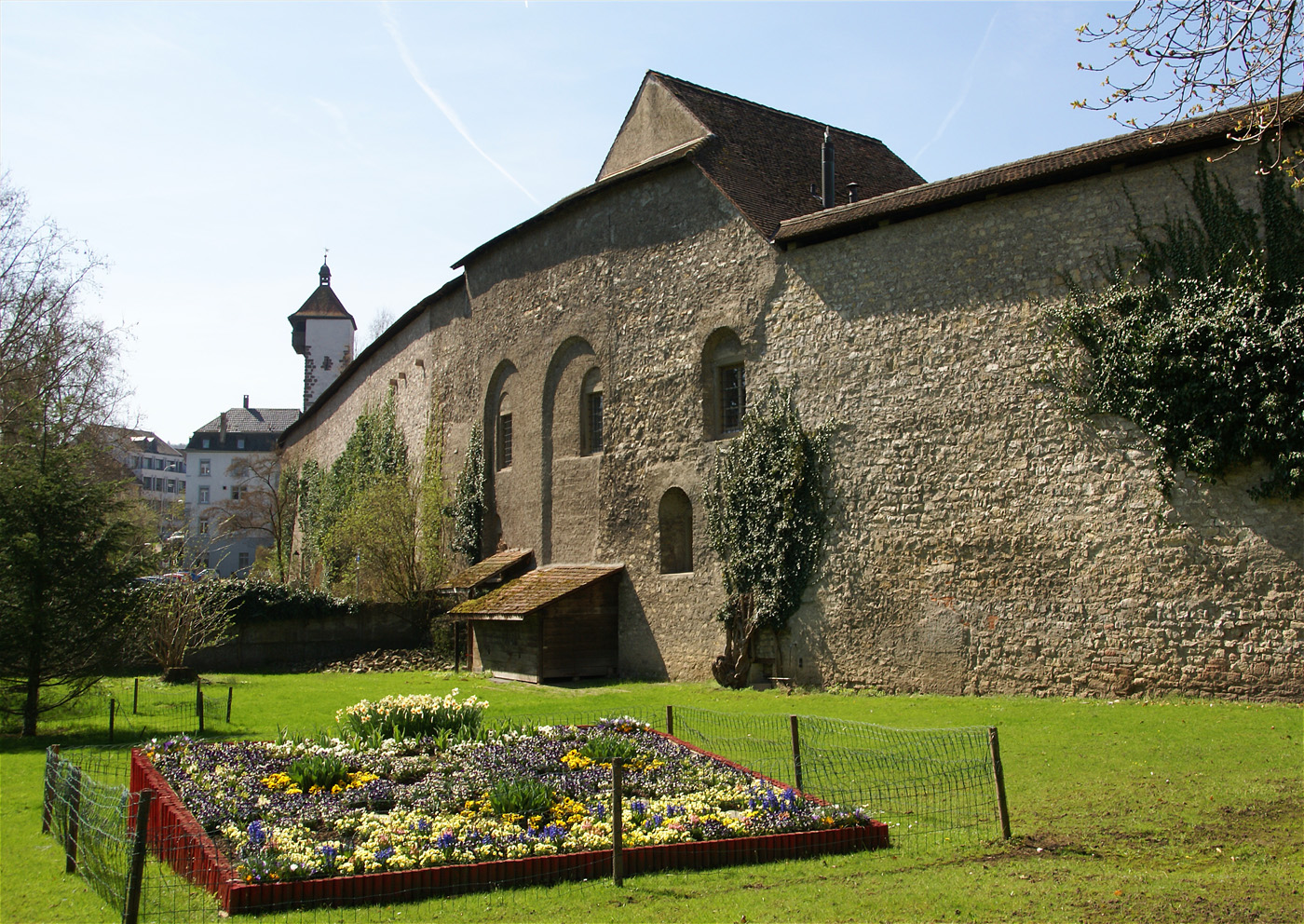 ..die alte Stadtmauer..