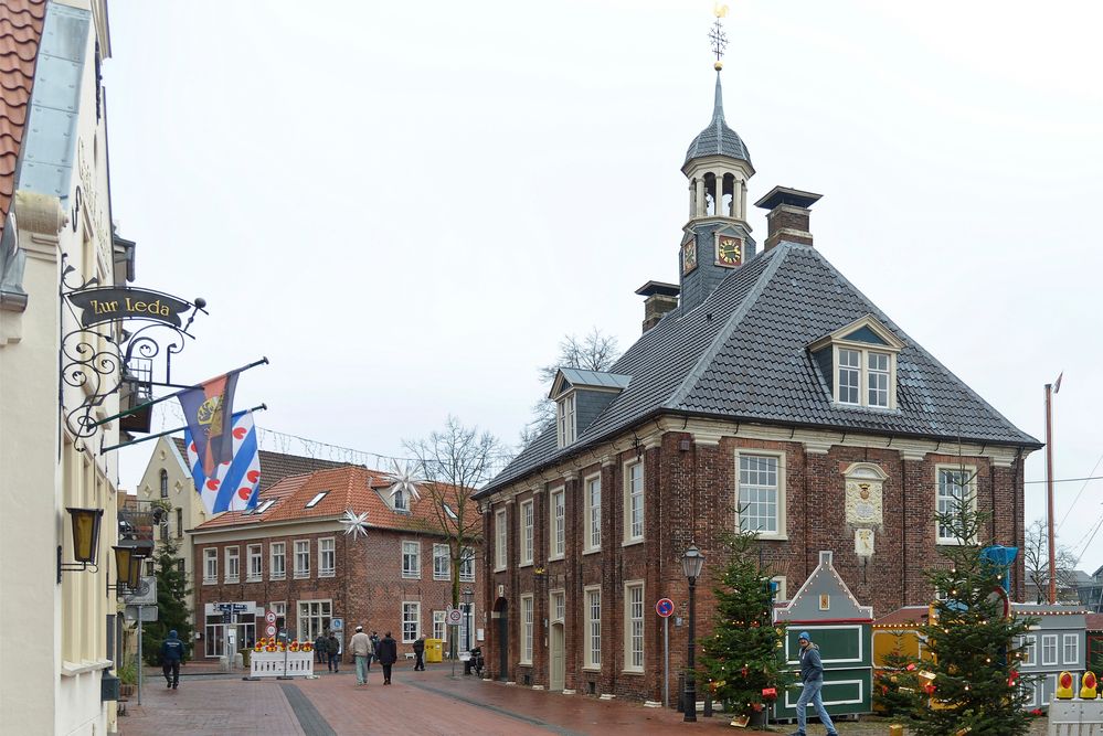 Die Alte Waage in Leer (Ostfrl) am Museumshafen, heute ein Restaurant