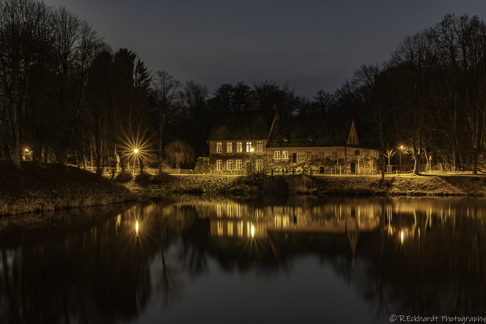 Die alte Wassermühle am Ahrensburger Schloß