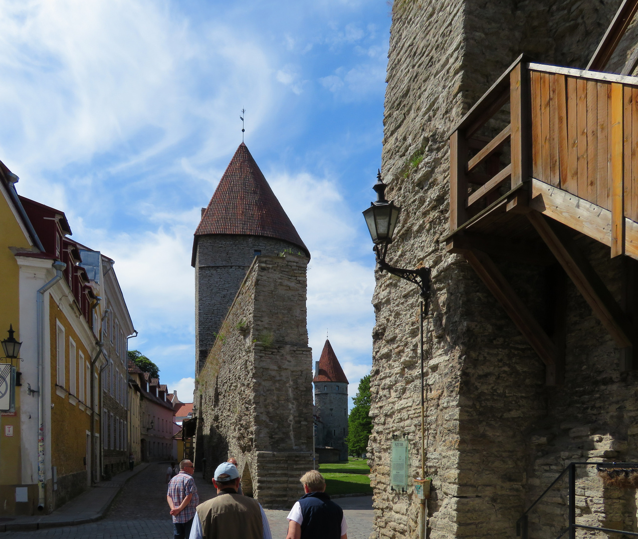 Die alten Stadtmauern in Tallin