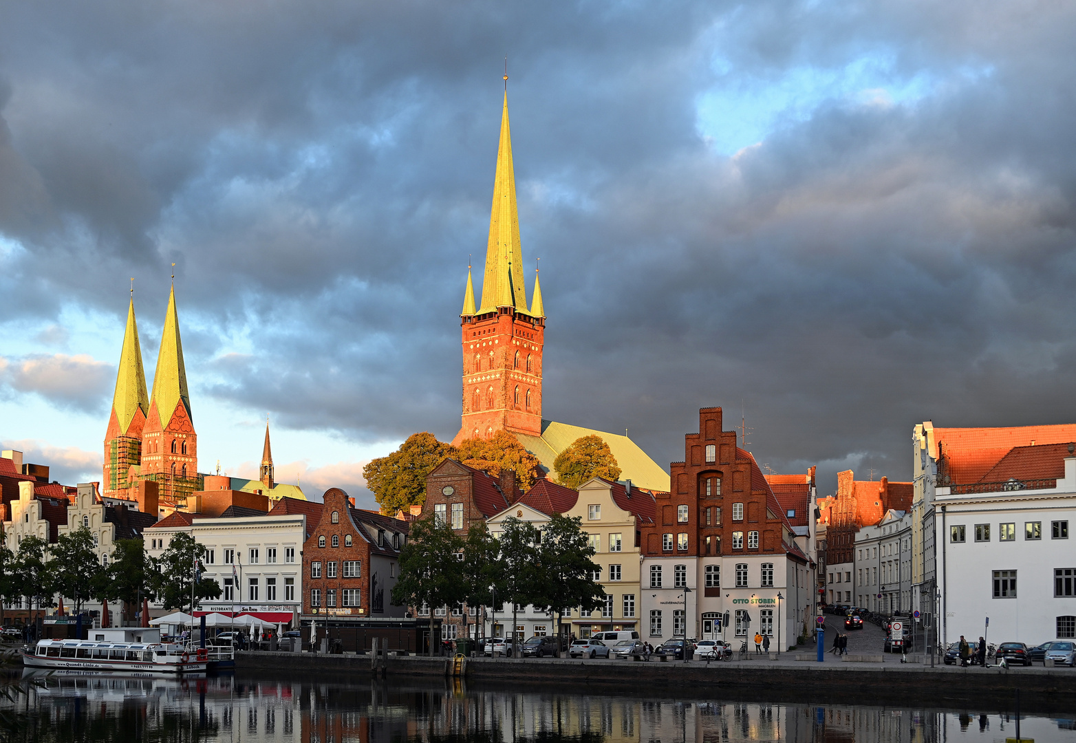 Die Altstadtinsel von Lübeck in der Abendsonne